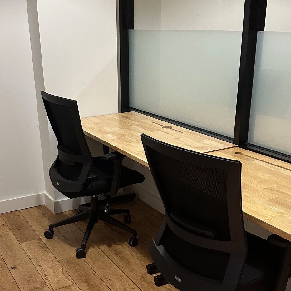 Corporate Suites at 880 Third Avenue  Private Office Product Image